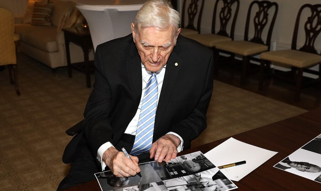 In Memoriam John B. Goodenough